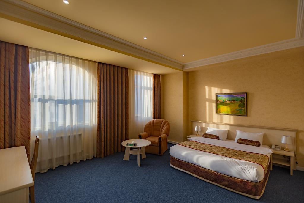 Caspian Palace Hotel Baku Exterior foto